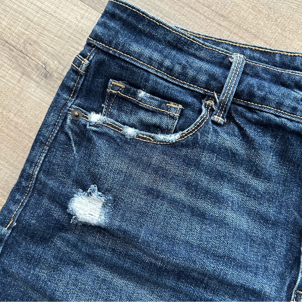 Old Navy High Rise Distressed Jean Shorts - Picture 3 of 8